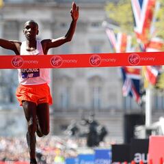 Kipchoge destroza a Farah y Bekele en Londres