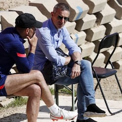 El esquema y el 'mareo' marcan también el mercado del Atlético