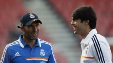Kaká, junto a Zidane.