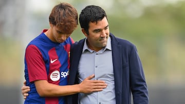 Deco, abrazado a João Félix el día de la presentación del portugués.