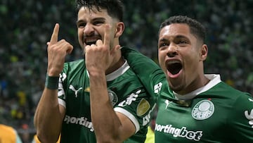 Vitor Roque no perdona