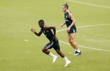 Real Madrid round-up: Vinicius, Modric, El Clásico, Achraf