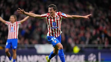 Atletico Madrid's Robin Le Normand celebrates after scoring his side's fourth goal during the first leg of the Champions League round of 16 soccer match between Atletico Madrid and Tottenham in Madrid, Spain, Tuesday, March 10, 2026. (AP Photo/Jose Breton)
