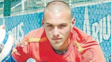 <b>EL PRIMER PRODUCTO DE LA FACTORÍA ABEGONDO. </b>Xisco ha sido el primer jugador de la cantera que ha debutado en Primera con Irureta.