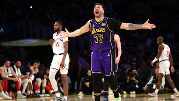 Lakers take another step up the standings in the West, while the Clippers' post-break struggles continue