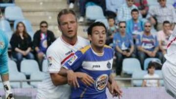 <b>OPORTUNIDAD. </b>Sardinero, sujetado por Rakitic, puede ser titular.