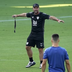 Pablo Guede: “El autobús arrancó y todos están subidos”