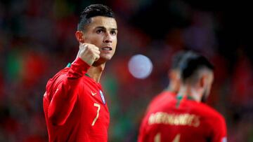 Cristiano celebra uno de sus goles ante Suiza