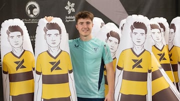 Mikel Jauregizar posa para AS antes de la semifinal de la Supercopa frente al Barça.