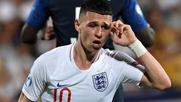 CESENA, ITALY - JUNE 18: Phil Foden of England celebrates after scoring the opening goal during the 2019 UEFA U-21 Championship Group C match between England and France at Dino Manuzzi Stadium on June 18, 2019 in Cesena, Italy. (Photo by Giuseppe Bellin