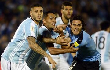 Edinson Cavani, Gabriel Mercado y Mauro Icardi.