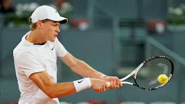 Tennis - Madrid Open - Park Manzanares, Madrid, Spain - April 29, 2024 Italy's Jannik Sinner in action during his round of 32 match against Russia's Pavel Kotov REUTERS/Ana Beltran