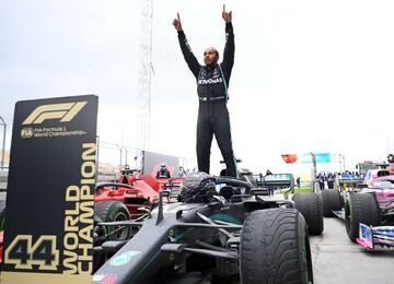 El piloto birtánico de la escudería Mercedes ganó su séptimo campeonato mundial de Fórmula 1 y alcanzó al alemán Michael Schumacher como el hombre más ganador en la máxima categoría del automovilísmo.