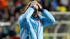 Sebastián Beccacece vuelve a ser insultado en el aeropuerto