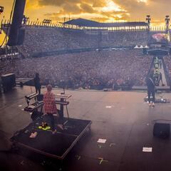 Vive Latino 2022: Bruses, Gustavo Santaolalla y Siddhartha, en el segundo día del festival