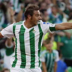 Joaquín bate récords y sigue haciendo historia con el Betis
