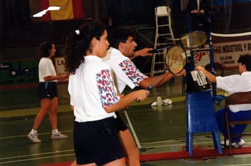 El turno del badminton lleg en 1992 con los JJOO de Barcelona. Imagen de David Serrano y Esther Sanz, participantes mixtos en estas olimpiadas.