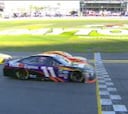 Hamlin vence en el final más ajustado de la Daytona 500