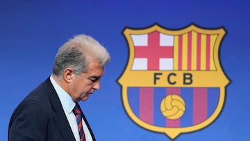 GRAFCAT7788. BARCELONA (ESPAÑA), 03/09/2024.- El presidente del FC Barcelona, Joan Laporta, durante la rueda de prensa en la que aseguró este martes que la entidad está "más fuerte que nunca" y advirtió que "mucho tendrán que trabajar los desestabilizadores de afuera para hacer tambalear una institución que pronto cumplirá 125 años de vida". EFE/ Alejandro García