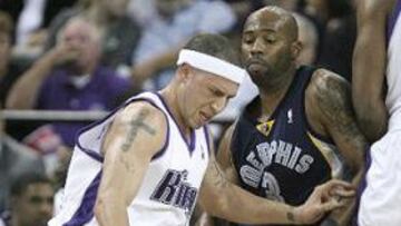 <b>TRIUNFAL.</b> Mike Bibby llevó a los Kings a su cuarta victoria de forma consecutiva y a la quinta derrota de los Grizzlies, todavía sin Gasol.