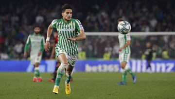 Bartra, en un duelo de Liga.