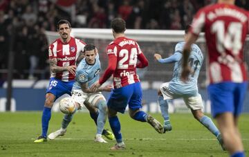 Savic y Santi Mina.