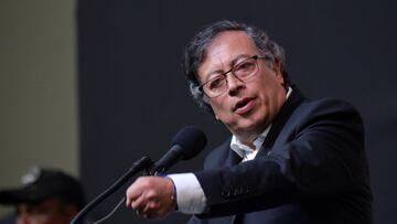 President Gustavo Petro speaks during an event with peace negotiators of Colombia's government and the National Liberation Army (ELN) rebels, in Bogota, Colombia August 3, 2023. REUTERS/Vannessa Jimenez