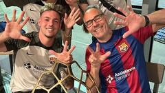 Max Svensson celebra la Champions de balonmano del Barcelona junto a Tomas Svensson, su padre.