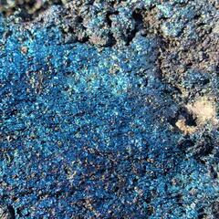 Desconcierto entre los científicos: el volcán expulsó lava azul