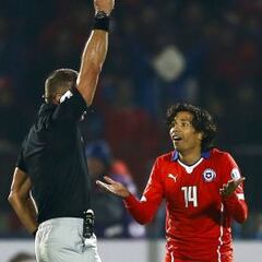 Fernández pierde bonos tras su amargo retorno al Nacional