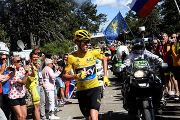 Su famosa carrera sin bici. Una caída múltiple al final de la subida al Mont Ventoux propició que se le rompiera la bici. Al saber que su coche de equipo no podía asistirle, entró en pánico y arrancó a correr sin bicicleta.