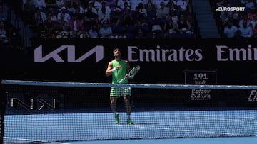 Lo que le dio tiempo a hacer a Alcaraz antes de hacer un ‘smash’: Corretja alucinó y ‘Carlitos’ se partía después