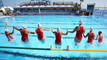 GRAFCAN1673. SANTA CRUZ DE TENERIFE, 03/11/2022.- Las jugadoras de la selección española de waterpolo momentos antes de enfrentarse este jueves a la selección de Hungría en la segunda jornada de la Superfinal de la Liga Mundial de Waterpolo, que se celebra en Santa Cruz de Tenerife. EFE/Ramón de la Rocha
