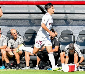 El lateral del Eibar volvió a mostrar el guante que tiene en su pie, con un envío teledirigido a la cabeza de Rahmani, que significó el empate momentáneo del Eibar ante el Amorebieta. Ya son tres asistencias para el canterano madridista.