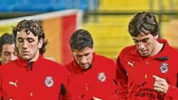 <b>TODA UNA GARANT?A. </b>Diego God¨ªn y Gonzalo Rodr¨ªguez intentar¨¢n frenar el s¨¢bado el ataque del Getafe.