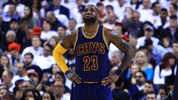 LeBron James, durante el cuarto partido contra los Toronto Raptors.