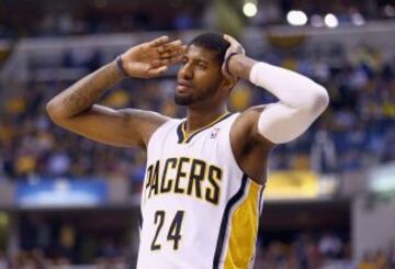 Desquiciado, Paul George ve como se hunde una temporada en la que arrancó como aspirante al MVP.