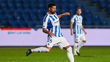 Alberto Jiménez en un partido de liga con el CD Tenerife