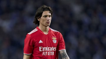 Darwin Nu&ntilde;ez del Benfica durante un partido contra el Oporto.