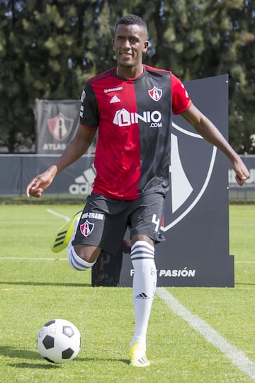 El heredero del dorsal '4' en Atlas. Está a préstamo en la institución, cedido por el Watford, pero no ha podido establecerse como titular. Suma 135 minutos en la Liga MX.