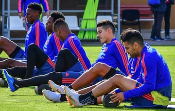 James Rodríguez estuvo presente en la práctica en Kazán. El '10' de la Selección sufre de una fatiga muscular  