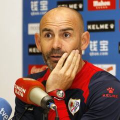 Paco: "Me he ofrecido para seguir aunque sea en Segunda"