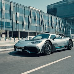 Recibe un Mercedes de 3 millones de euros, que había encargado hace 7 años