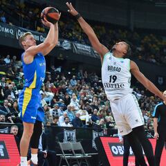 El Bilbao Basket ni se despeina ante el endeble Sibiu rumano