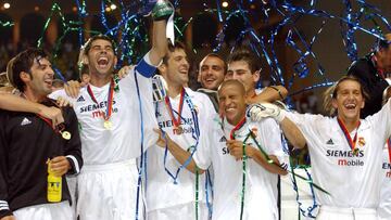 Figo, Hierro, Solari, Roberton Carlos, Bravo, Casillas y Míchel Salgado.