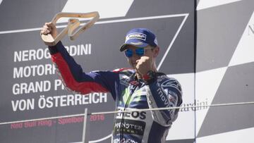 Jorge Lorenzo, celebrando su podio en Austria.