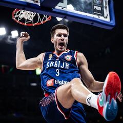 Petrusev vuelve a su casa, el Estrella Roja