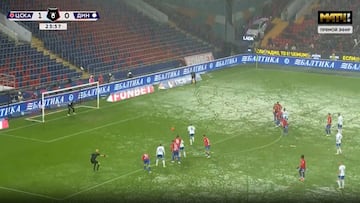 Nieve, pelota naranja y la ley del ex para Jorge Carrascal