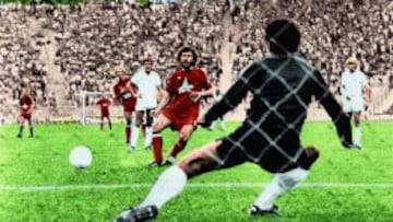 Breitner marcó de penalti a García Remón en el amistoso de 1980.