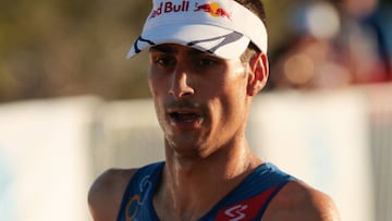 Mario Mola durante la &uacute;ltima prueba de las Series Mundiales de Triatl&oacute;n en la isla de Cozumel (M&eacute;xico).